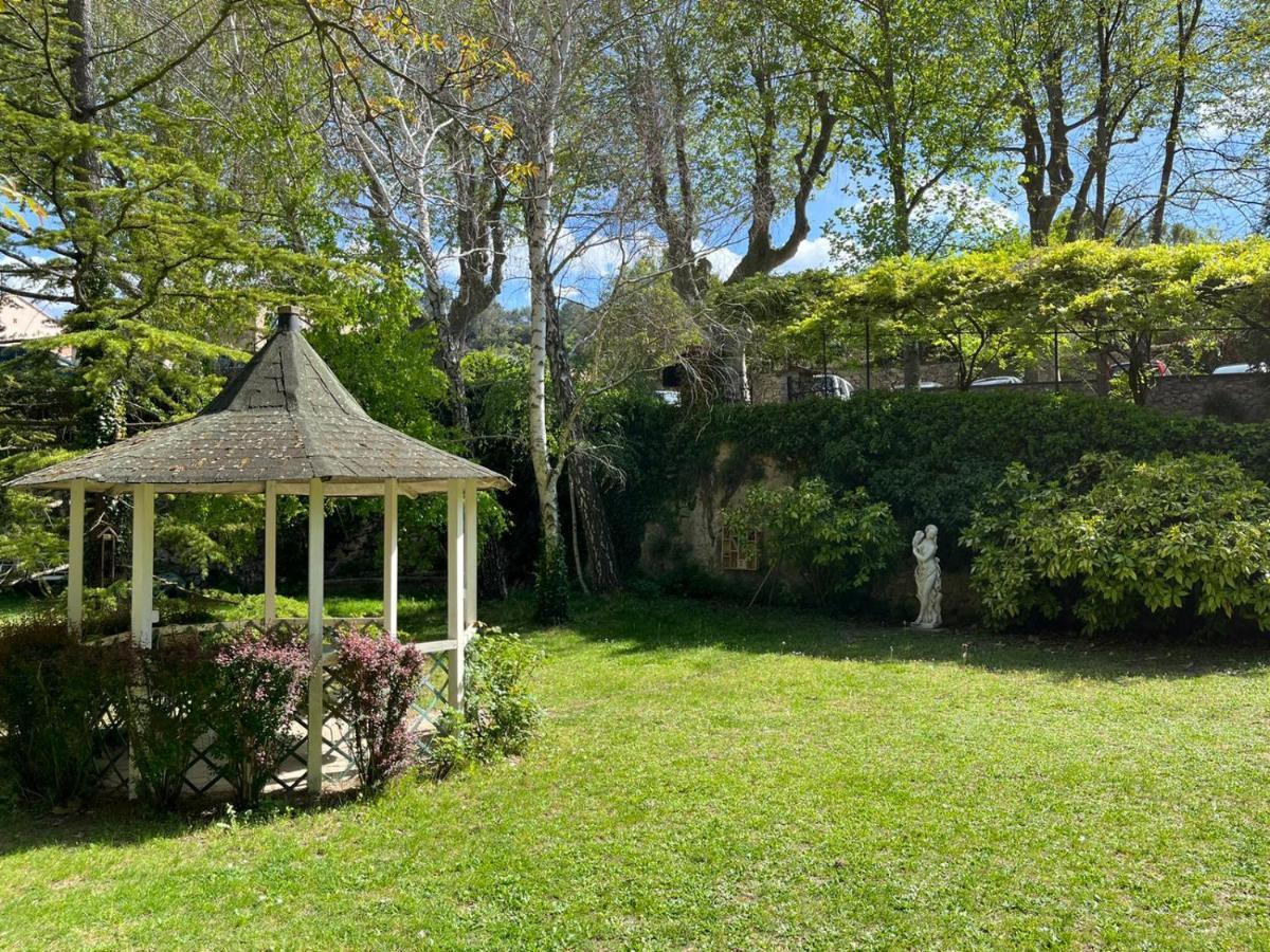 مبيت وإفطار Le Vieux Moulin De Jouques المظهر الخارجي الصورة