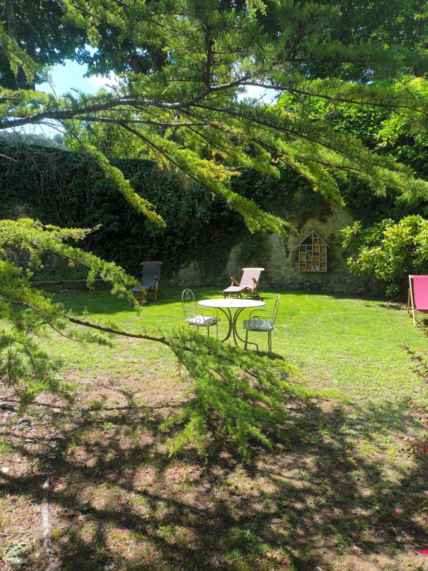 مبيت وإفطار Le Vieux Moulin De Jouques المظهر الخارجي الصورة