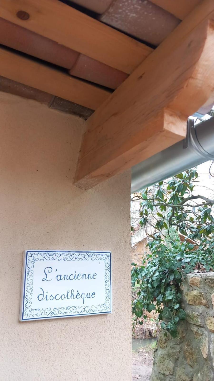 مبيت وإفطار Le Vieux Moulin De Jouques المظهر الخارجي الصورة