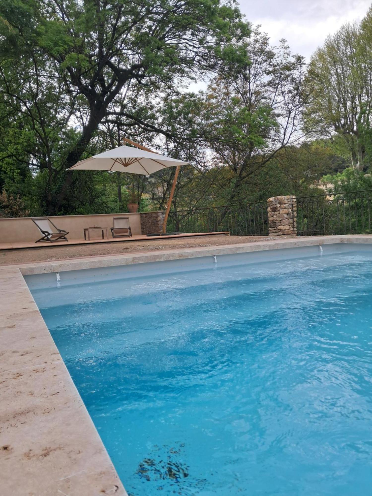 مبيت وإفطار Le Vieux Moulin De Jouques المظهر الخارجي الصورة